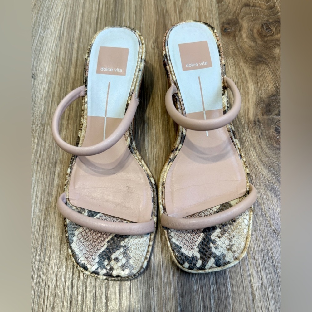 Dolce Vita Snakeskin Block Heel Sandals – Size 7.5 LNC